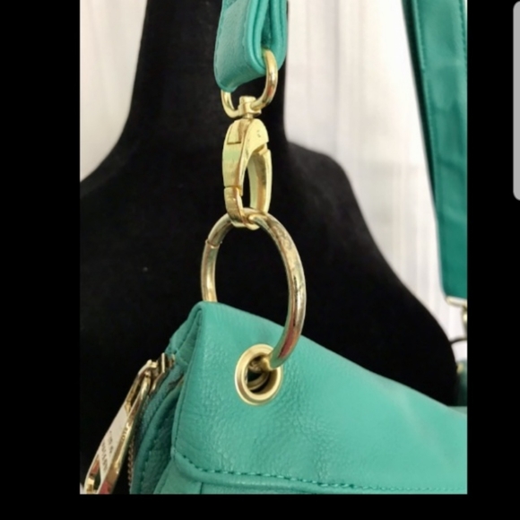 STEVE MADDEN - Picture 3 of 9